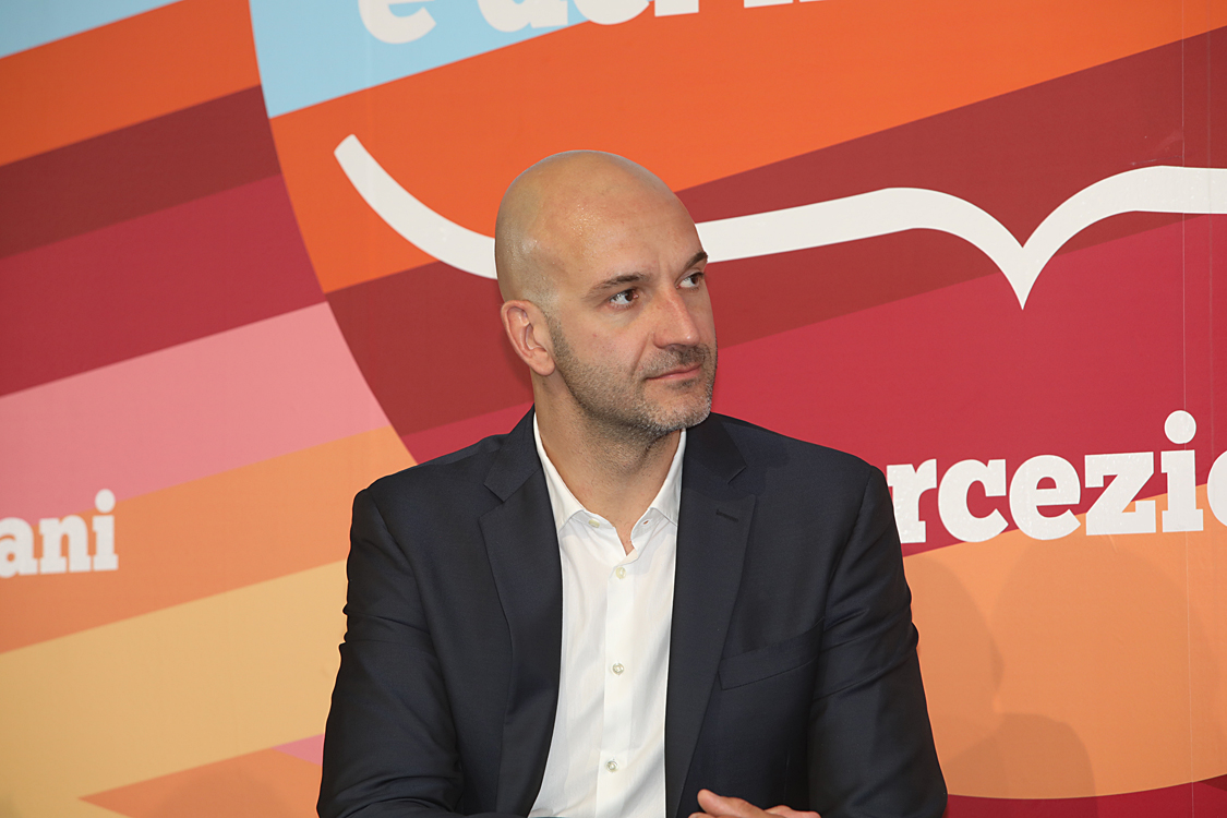 Festival della TV e dei Nuovi Media 2019_147.jpg - Road to Tokyo 2020: Eurosport e l’esperienza olimpica Cosa significa partecipare a una Olimpiade? E magari vincere una medaglia d’oro?  Alcuni tra i grandi atleti azzurri, tra cui la portabandiera di PyeongChang 2018 Arianna Fontana, raccontano le loro sfide, le loro emozioni e i loro successi a cinque cerchi.  E per Eurosport, broadcaster ufficiale delle prossime tre Olimpiadi, la sfida di portare nelle case degli italiani un’esperienza mai vista prima.